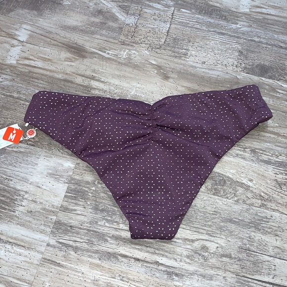 SOLD OUT - Picture 14 of 16